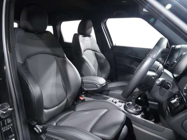 MINI Crossover 5