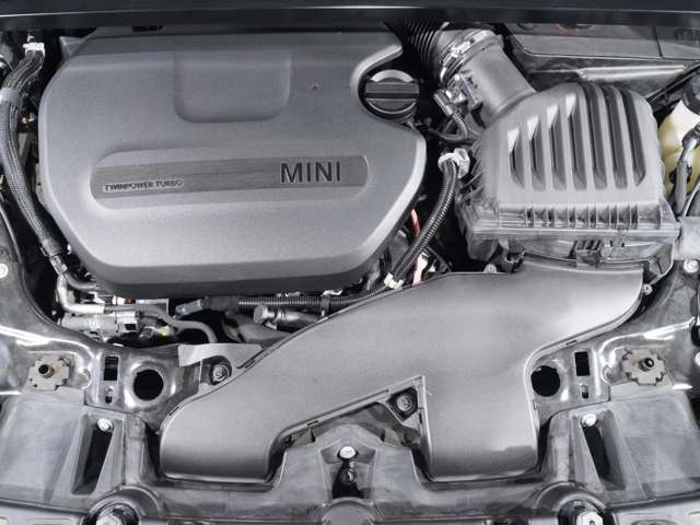 MINI Crossover 7