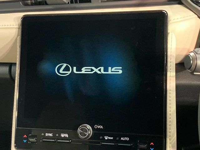 Lexus LBX 3