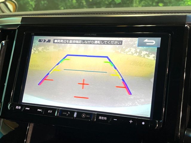 Toyota Alphard 6