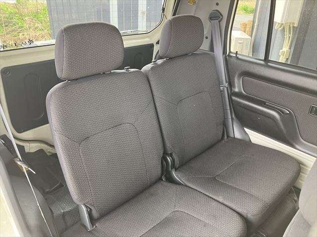 Daihatsu ネイキッド 12