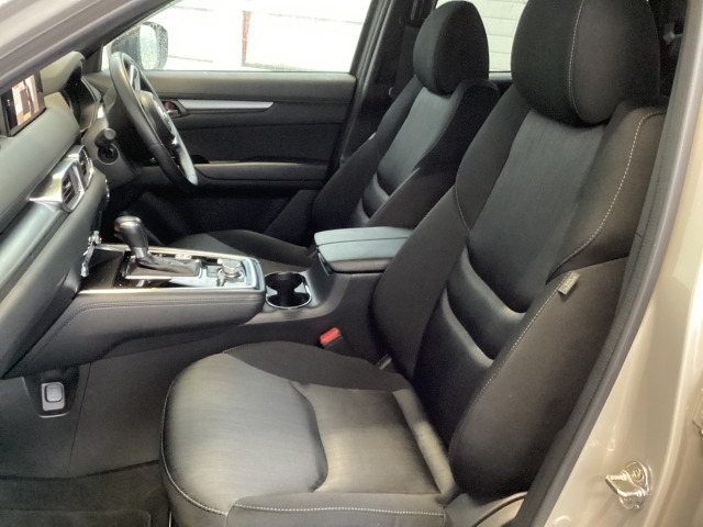 Mazda CX-8 9