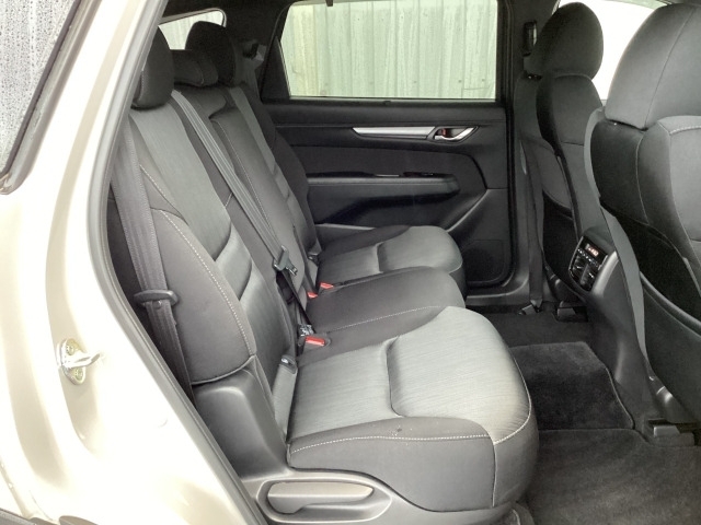 Mazda CX-8 10