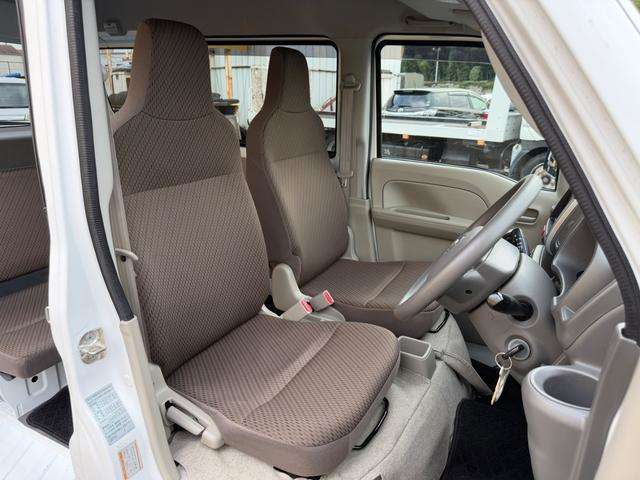 Nissan NV100 Clipper 12