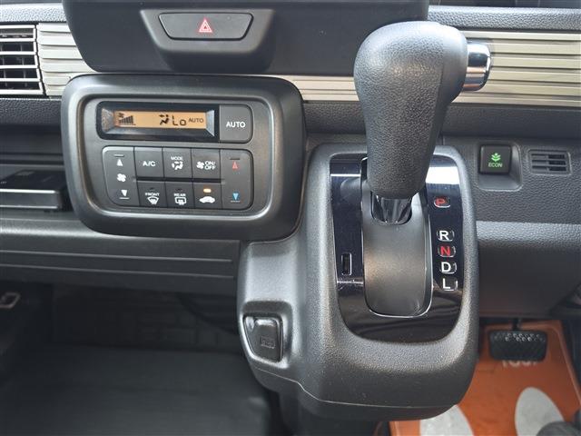 Honda N-VAN 11