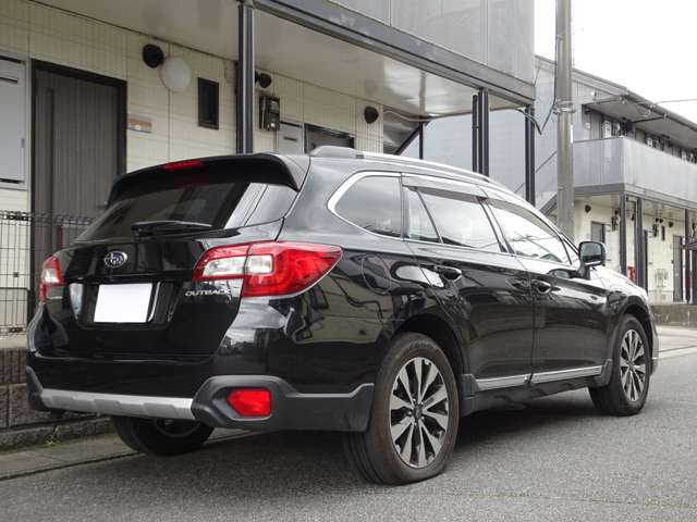 Subaru Legacy Outback 5