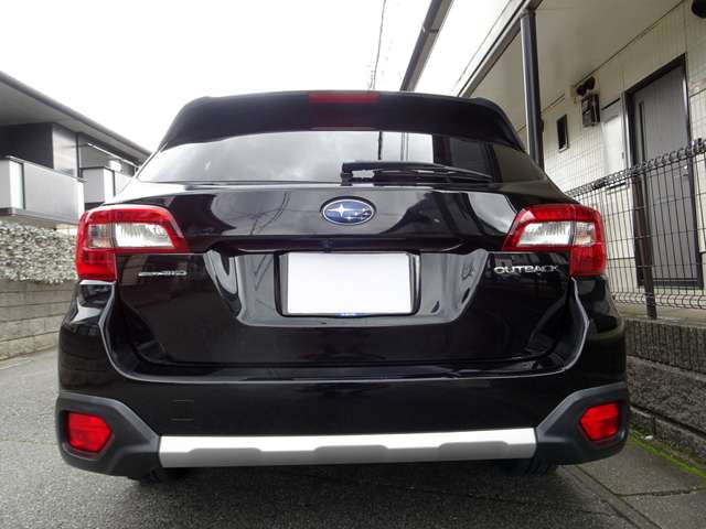 Subaru Legacy Outback 7