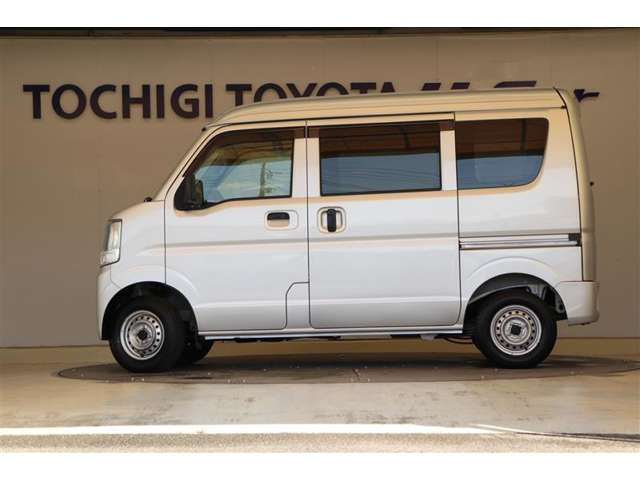 Nissan NV100 Clipper 2
