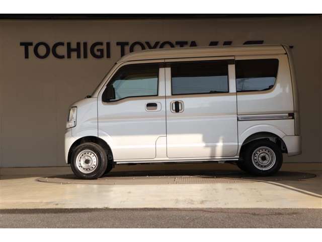 Nissan NV100 Clipper 2