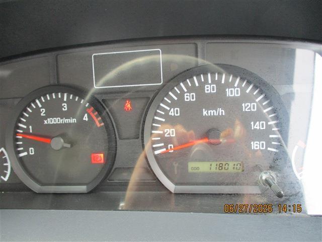 Isuzu Elf 12