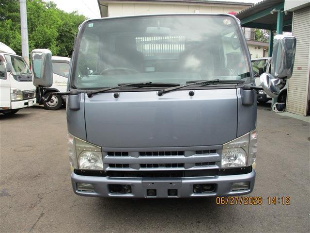 Isuzu Elf 3