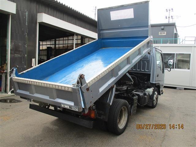 Isuzu Elf 8