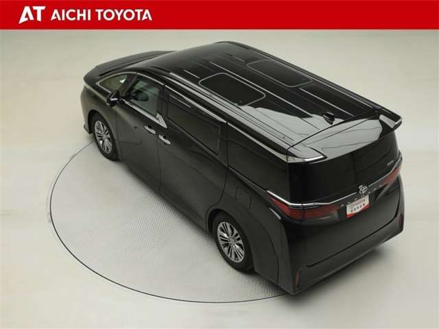 Toyota Alphard 12