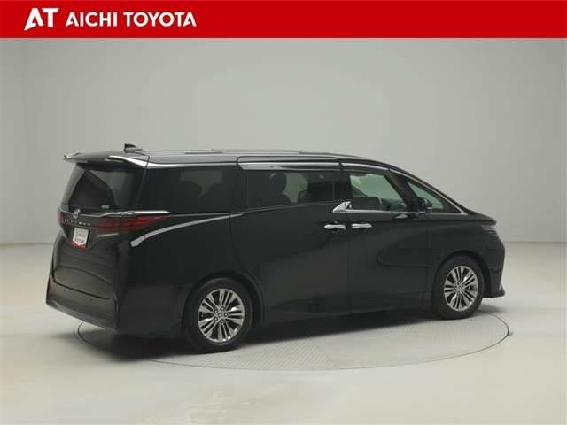 Toyota Alphard 6