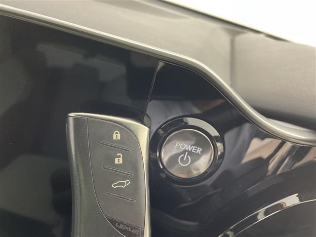 Lexus NX 7