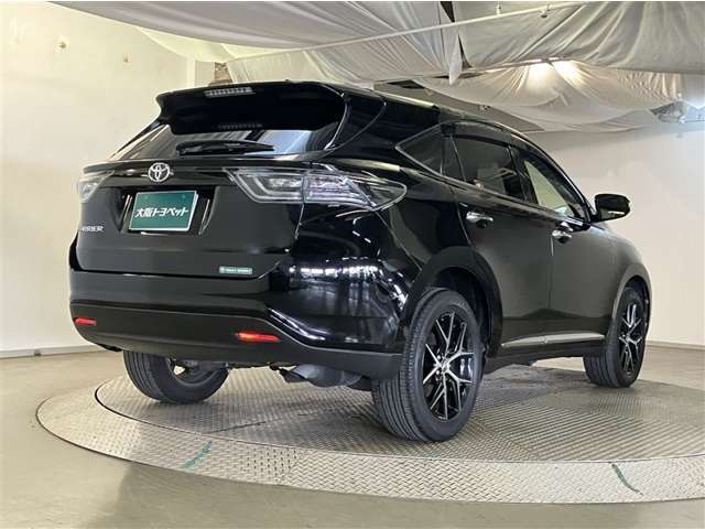 Toyota Harrier 8