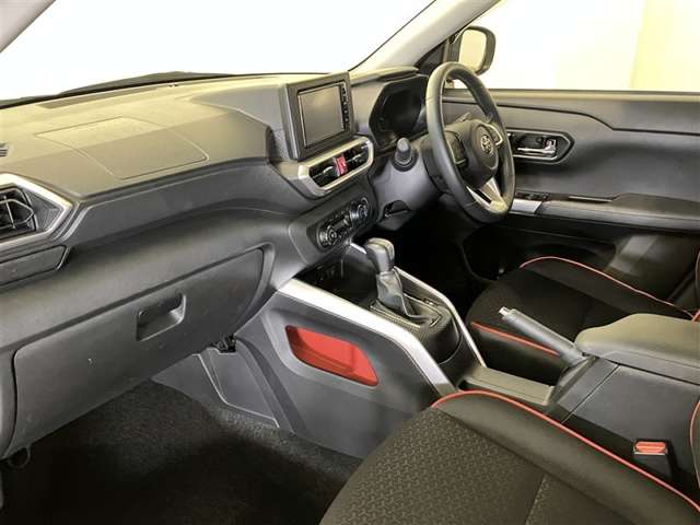 Toyota Raize 12