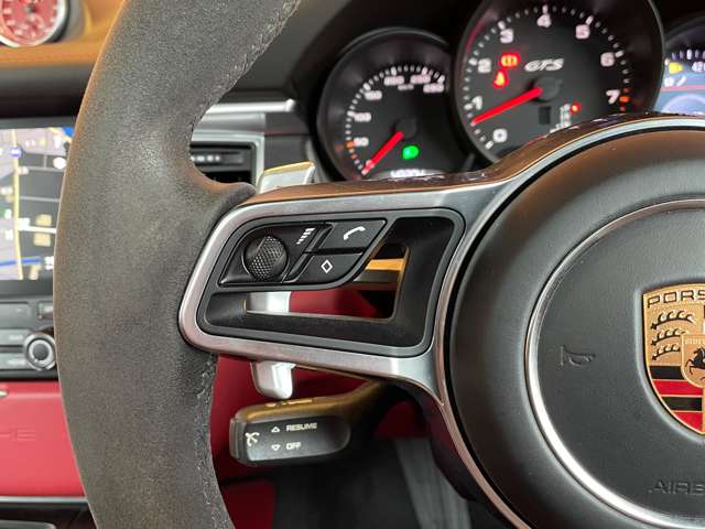 Porsche Macan 11