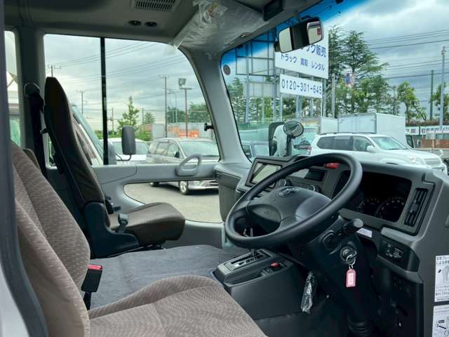 Toyota Coaster 9