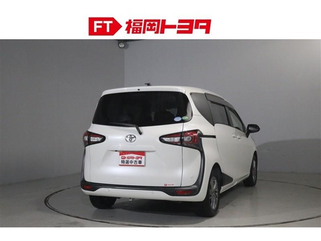 Toyota Sienta 7