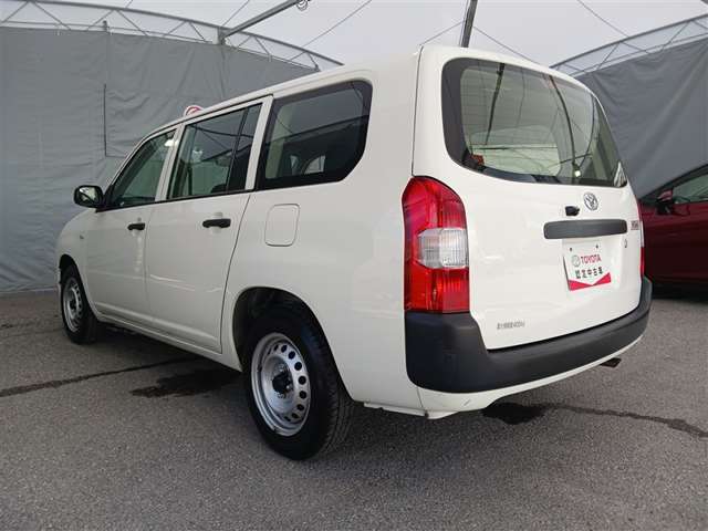 Toyota Succeed Van 4