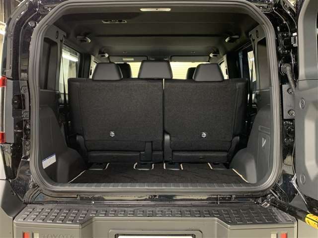 Toyota Land Cruiser FJ 11