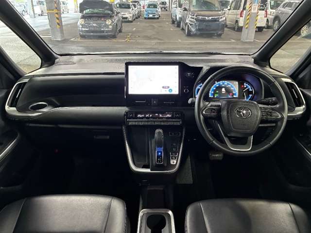 Toyota Noah 10