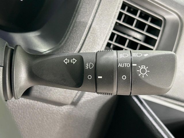 Daihatsu Atrai 7