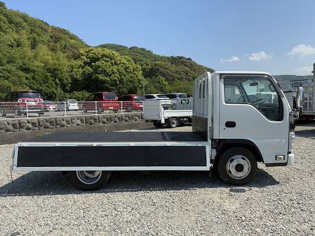 Isuzu Elf 12