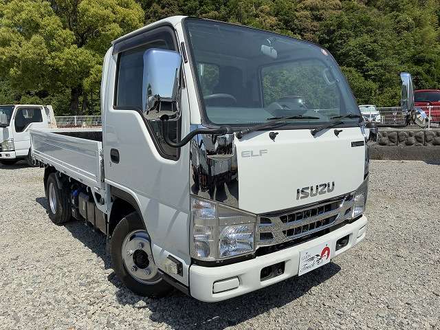 Isuzu Elf 3