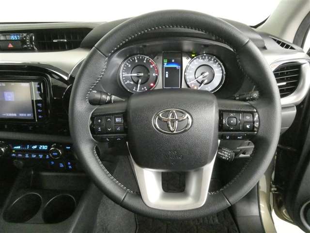 Toyota Hilux 11