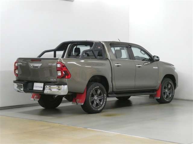 Toyota Hilux 6