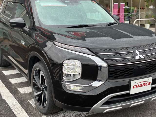 Mitsubishi Outlander 4