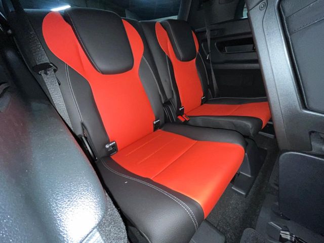 Mercedes-Benz GLB 11