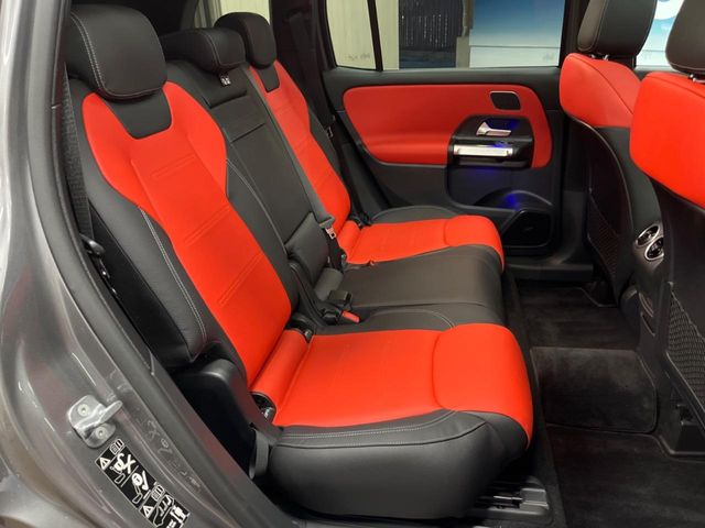 Mercedes-Benz GLB 10
