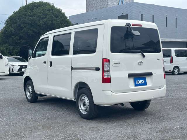 Toyota Town Ace Van 8