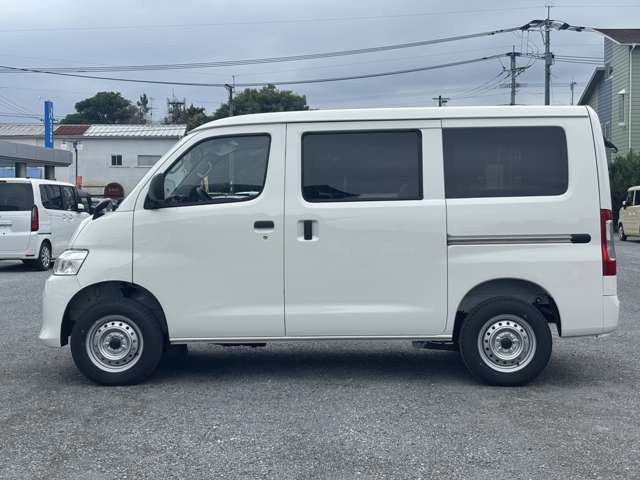 Toyota Town Ace Van 9