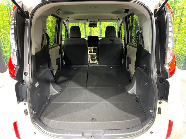 Toyota Sienta 10