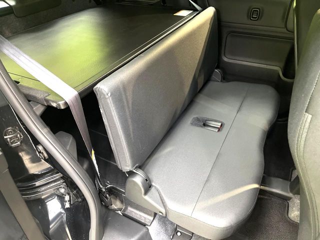 Suzuki Spacia Base 9