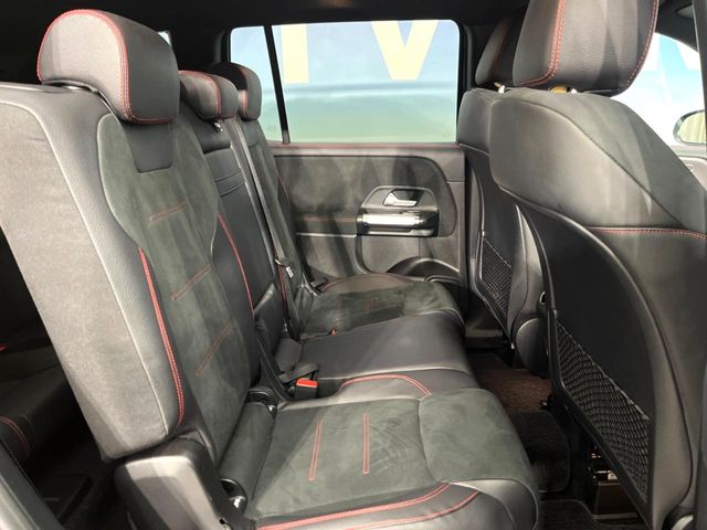 Mercedes-Benz GLB 11