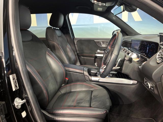 Mercedes-Benz GLB 10