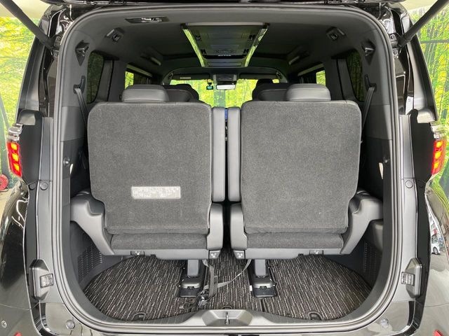 Toyota Alphard 11