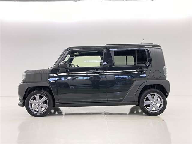 Daihatsu Taft 6