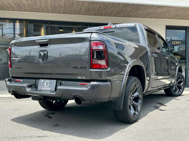 Dodge Ram 7
