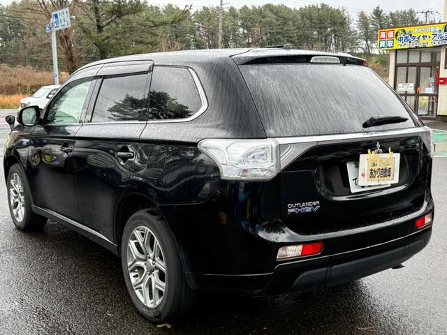 Mitsubishi Outlander PHEV 6