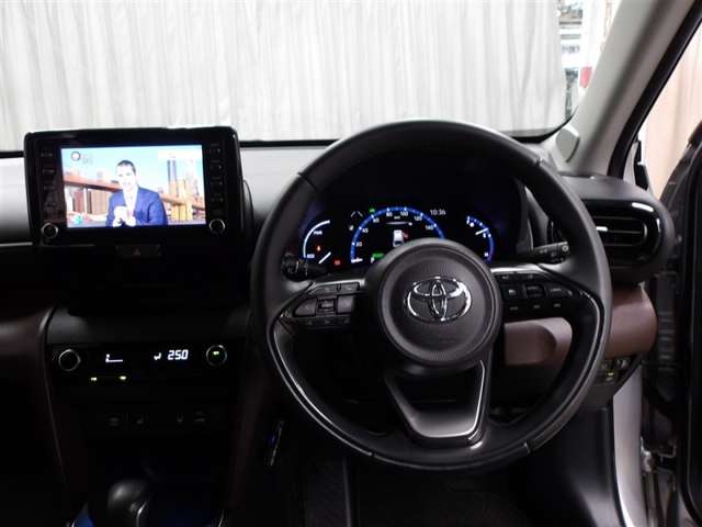 Toyota Yaris Cross 4