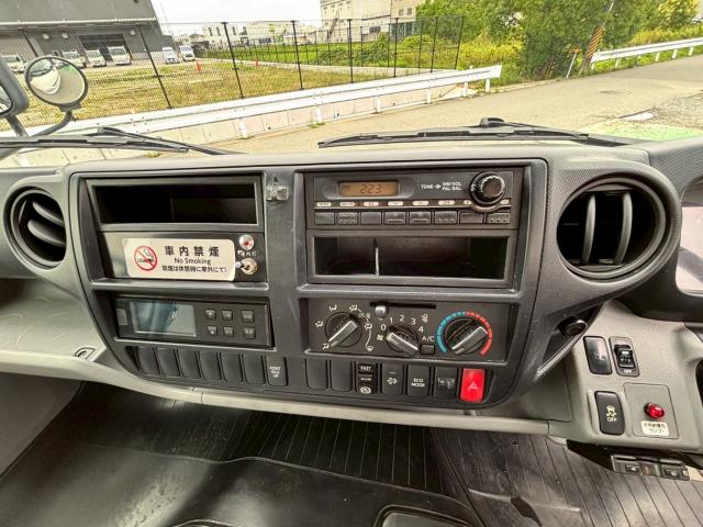 Hino Dutro 11