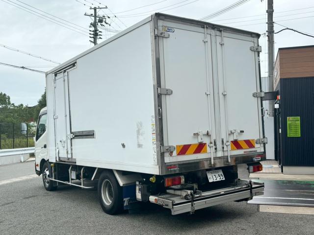 Hino Dutro 7