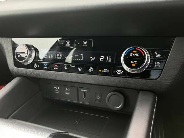 Mitsubishi Outlander 12