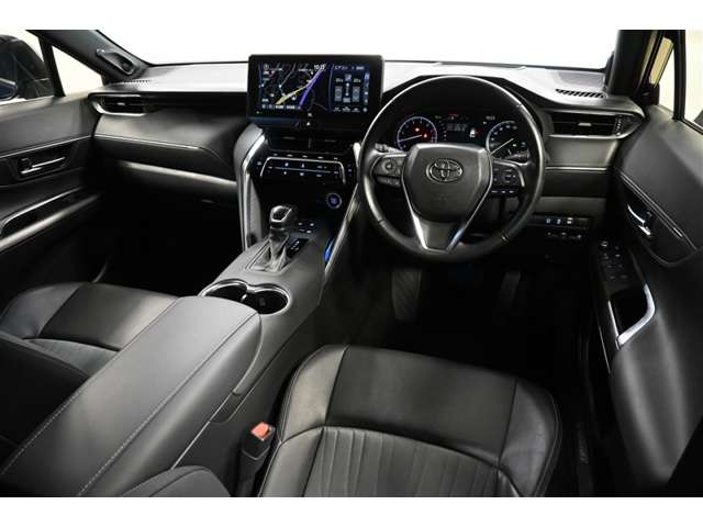 Toyota Harrier 4